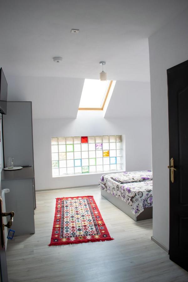 Casa Nevada Otel Curtea de Argeş Dış mekan fotoğraf