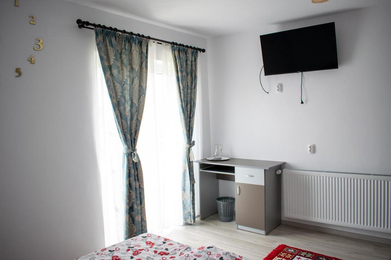 Casa Nevada Otel Curtea de Argeş Dış mekan fotoğraf