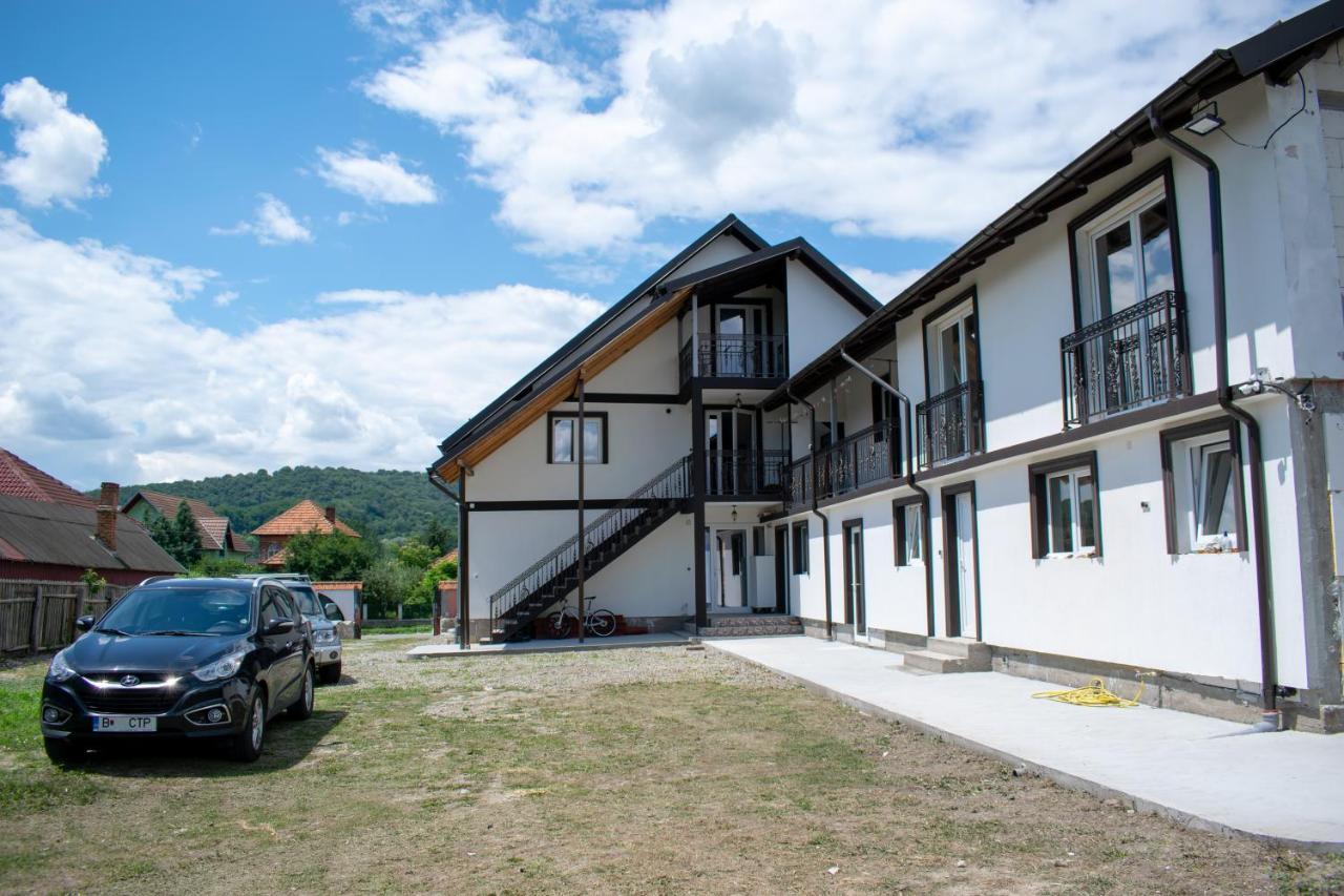 Casa Nevada Otel Curtea de Argeş Dış mekan fotoğraf
